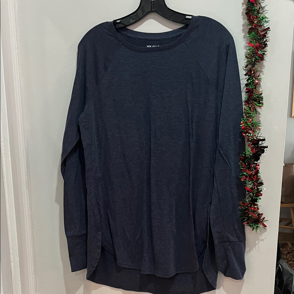 Men's Navy Long Sleeve Tee